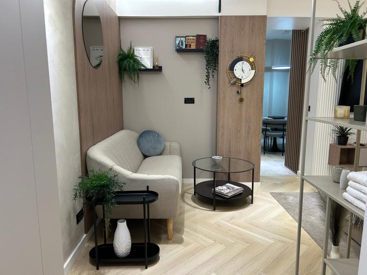 Vânzare - Apartament 2 Camere Lux Piața Romană | 50 mp | Vizavi de ASE - 1