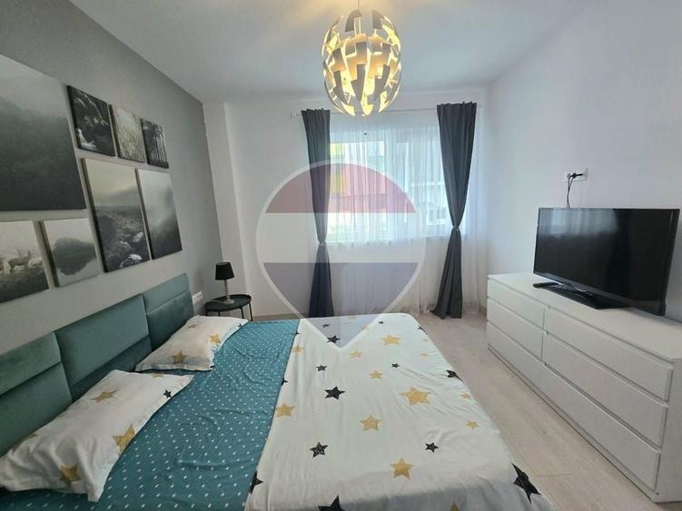 Apartament cu 3 camere decomandat, mobilat în Central