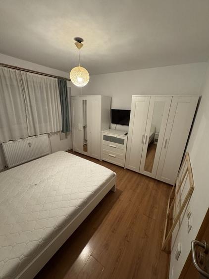 Apartament cu 2 camere decomandat în Republicii