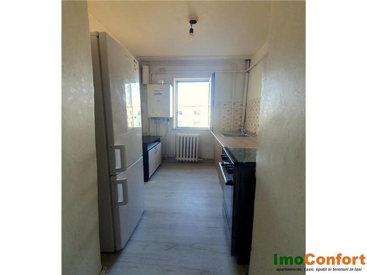 Apartament cu 2 camere semidecomandat în Mircea cel Bătrân