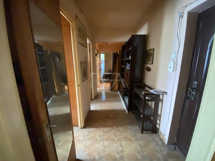 Apartament cu 3 camere decomandat în Rahova