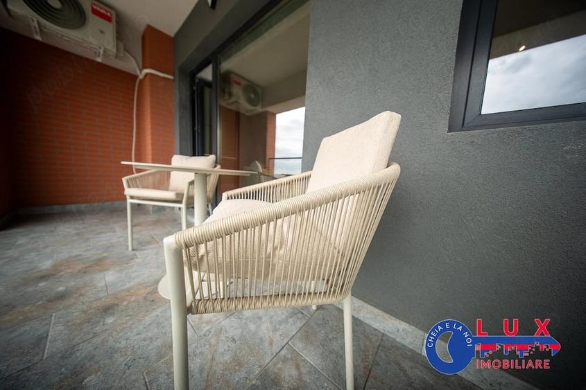 Garsonieră decomandată în E3