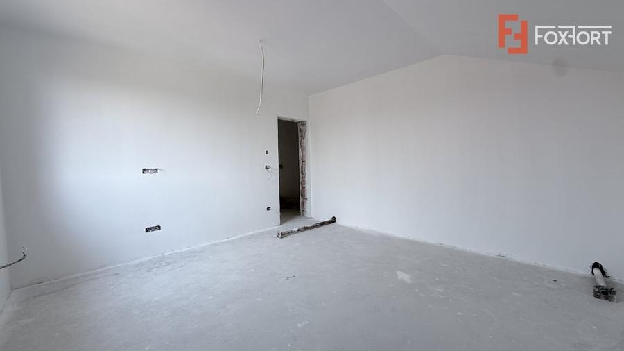 Duplex cu 4 camere cu Teren 290 Mp în Moșnița Nouă