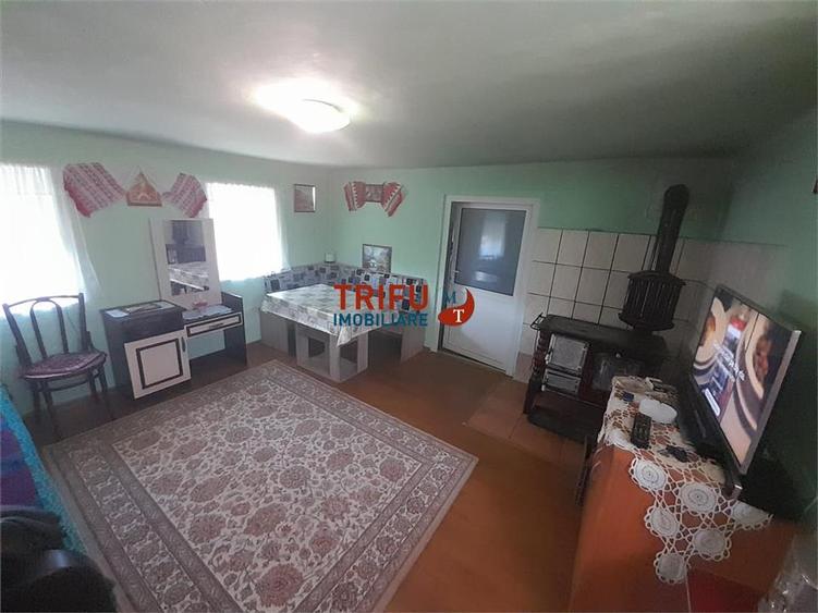 Casă individuală cu 4 camere cu Teren 539 Mp în Berghin