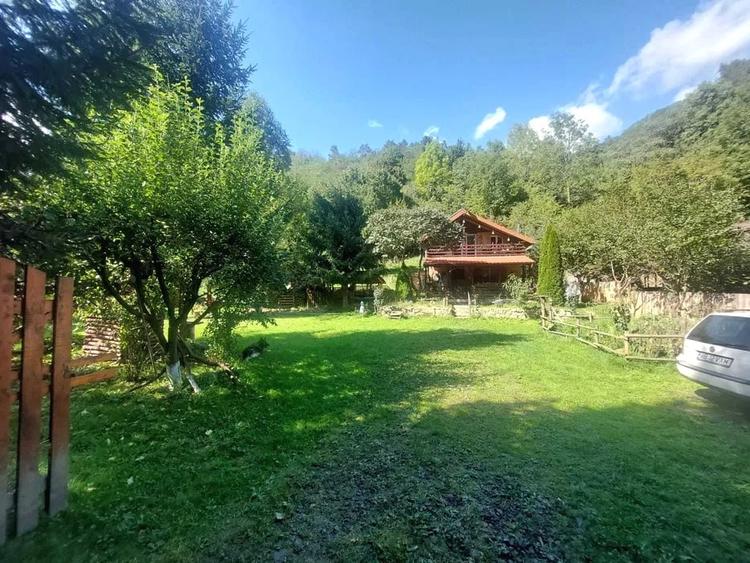 Casă individuală cu 4 camere cu Teren 1300 Mp în Ocoliș