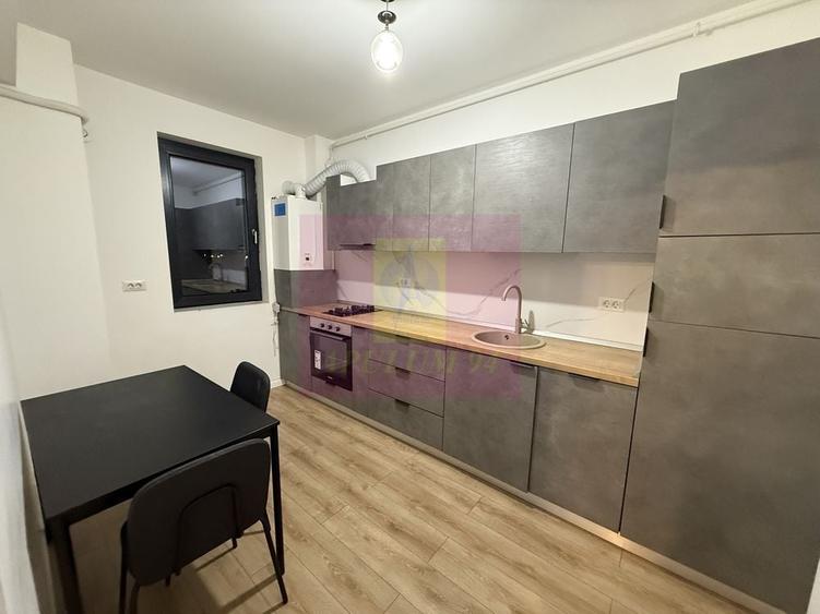 Garsonieră decomandată, mobilată în Pipera