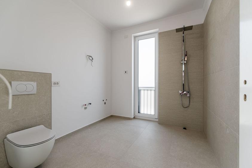 Duplex cu 3 camere cu Canalizare în UTA