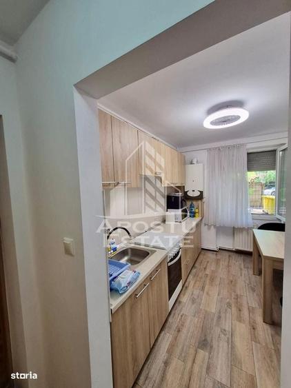 Apartament cu 2 camere în Take Ionescu