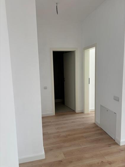 Apartament cu 2 camere semidecomandat în Florești