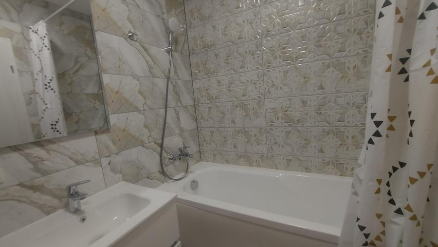 Apartament cu 2 camere decomandat în Apărătorii Patriei