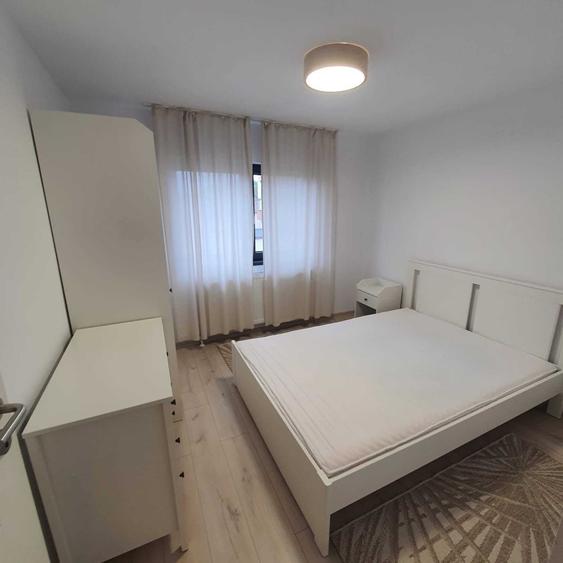 Apartament cu 2 camere decomandat în Hărmanului