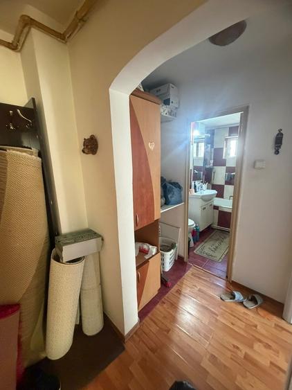Apartament cu 2 camere decomandat în Km 4-5