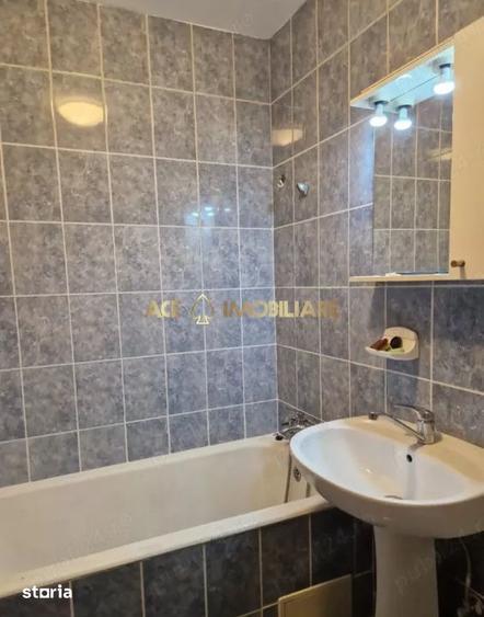 Apartament cu 3 camere, mobilat în Titan
