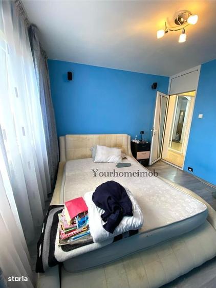 Apartament cu 3 camere semidecomandat în Craiovița Nouă — fotografia 3