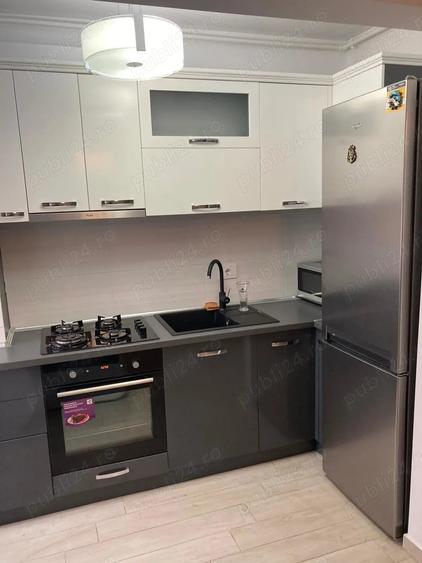 Apartament cu 3 camere decomandat, mobilat în Nufărul