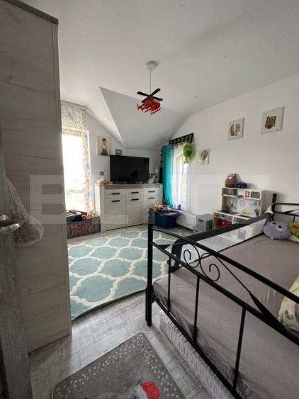 Duplex cu 3 camere cu Canalizare în Florești