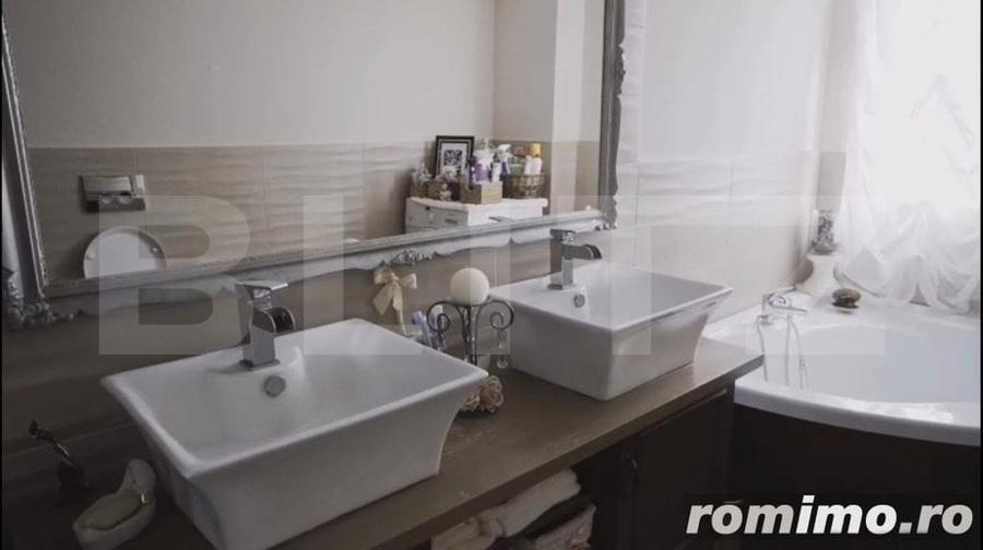 Casă cu 12 camere cu Teren 5000 Mp în Central