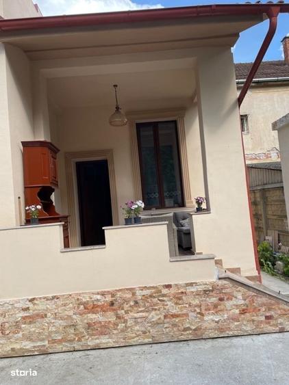 Casă cu 4 camere cu Teren 628 Mp în Titulescu