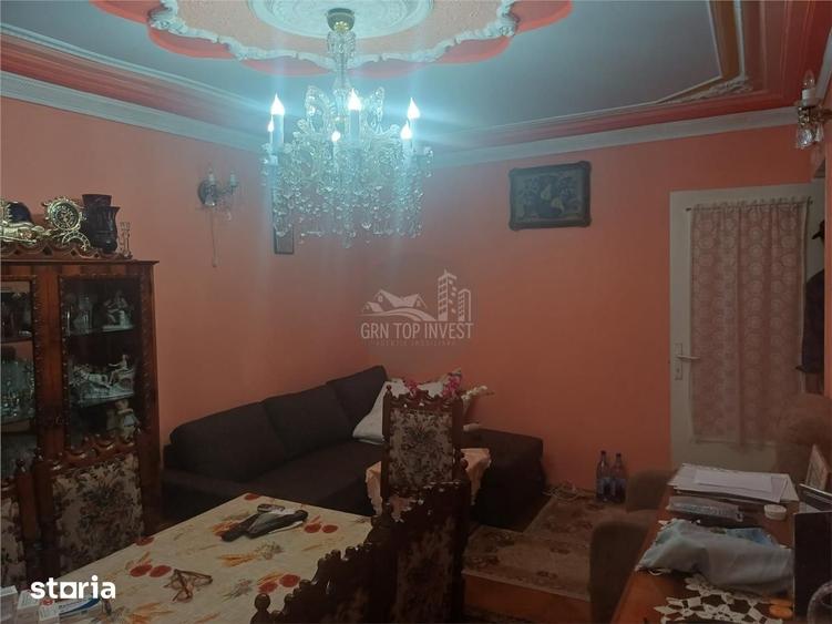 Apartament cu 4 camere decomandat în Vasile Aaron