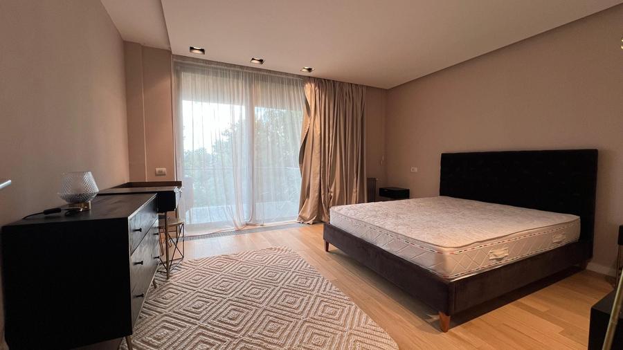 Penthouse 4 camere |  vedere catre lac | piscina privata si salata de fitness - 11