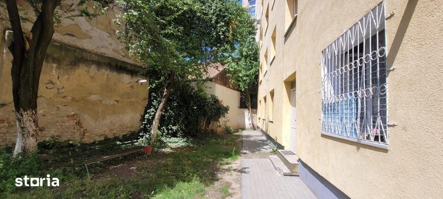 Apartament cu 2 camere decomandat în Gruia