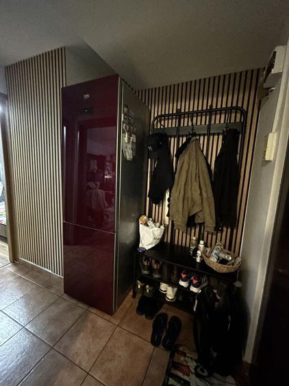 Apartament cu 3 camere semidecomandat în Lacul Tei