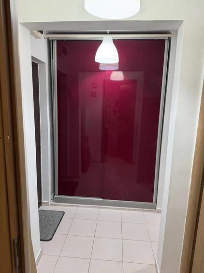Garsonieră decomandată în Gorjului