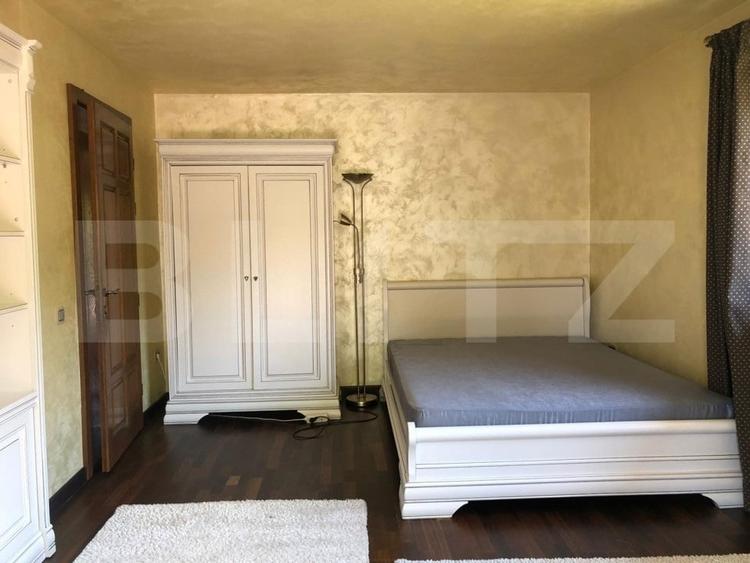 Casă individuală cu 5 camere cu Garaj în Făget