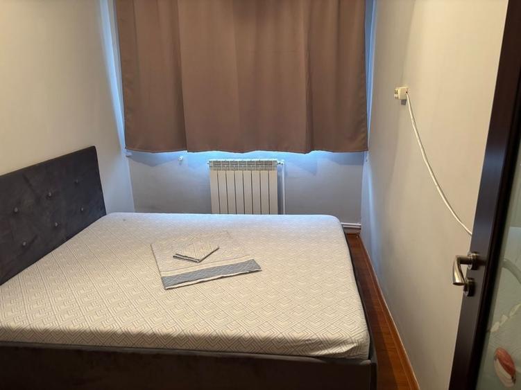 Apartament cu 3 camere în Micro 40