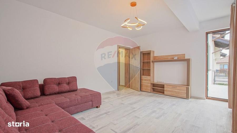 Apartament cu 3 camere decomandat în IAR