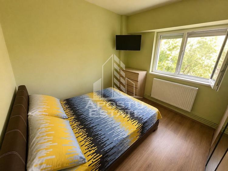 Apartament cu 2 camere nedecomandat, mobilat în Dâmbovița