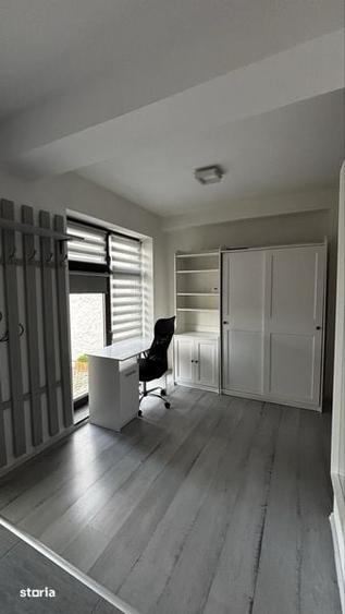 Inchiriez apartament zona UMF - 3