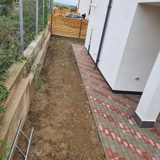 Casă cu Teren 170 Mp în Central