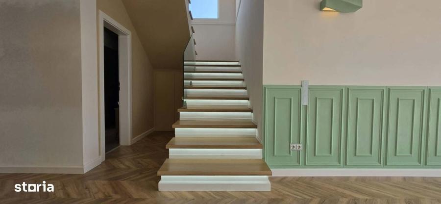 Casă cu 3 camere semidecomandat în Paleu