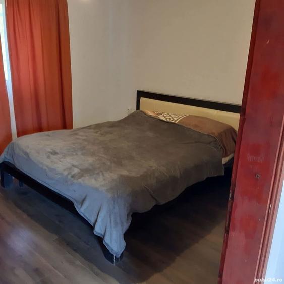 Casă cu 2 camere cu Teren 5600 Mp în Berislăvești