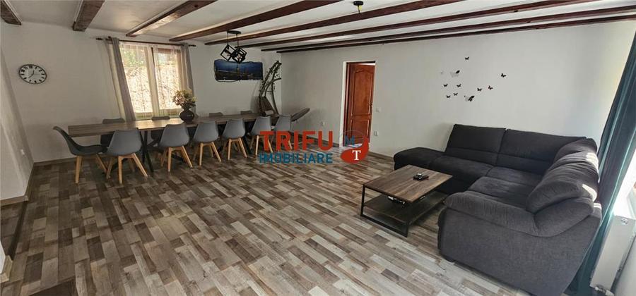 Casă individuală cu 5 camere cu Teren 1245 Mp în Întregalde