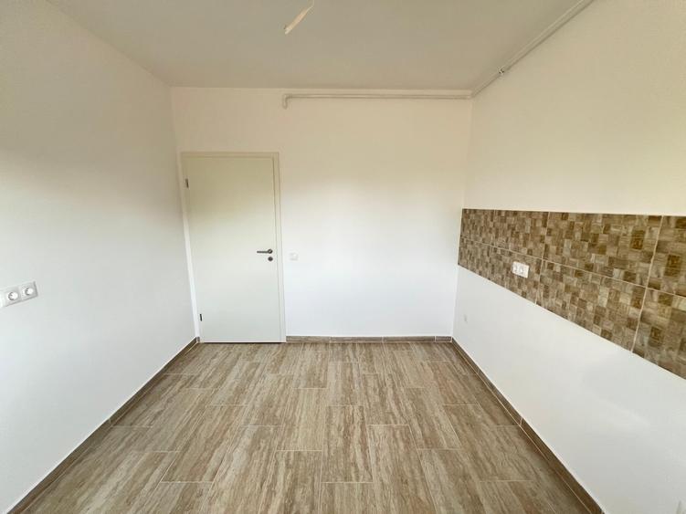 Apartament cu 3 camere decomandat în Sânpetru