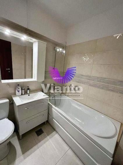 Apartament cu 3 camere decomandat, mobilat în Central