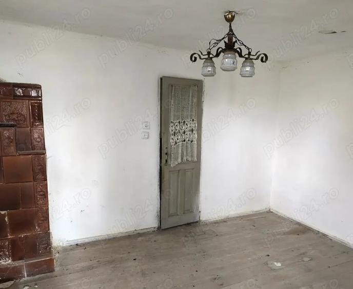 Casă cu 4 camere cu Teren 992 Mp în Pucioasa
