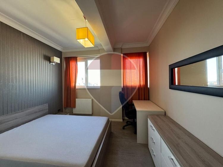 Apartament cu 3 camere semidecomandat, mobilat în UTA