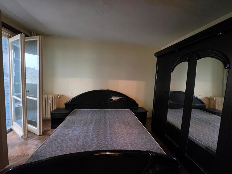 Apartament cu 2 camere, mobilat în Pajura