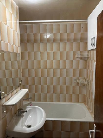 Proprietar, inchiriez apartament 2 camere decomandat, centrala proprie, Pia?a Sudului - 5