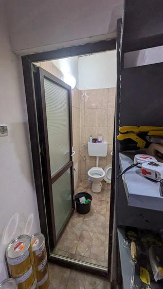 Spațiu comercial, de 70 mp, în Central