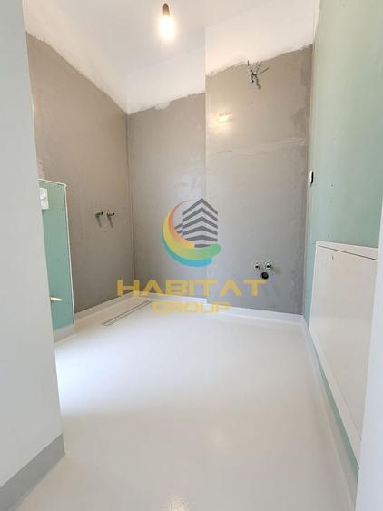 Duplex cu 4 camere cu Canalizare în Central