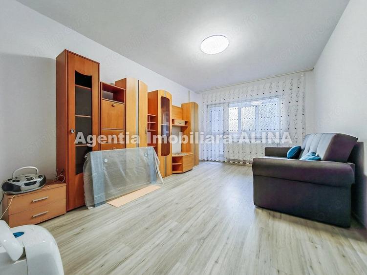 Apartament cu 2 camere semidecomandat în Gojdu