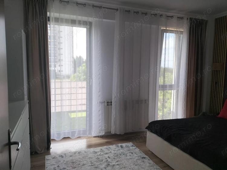 Apartament cu 3 camere semidecomandat, mobilat în Brâncoveanu