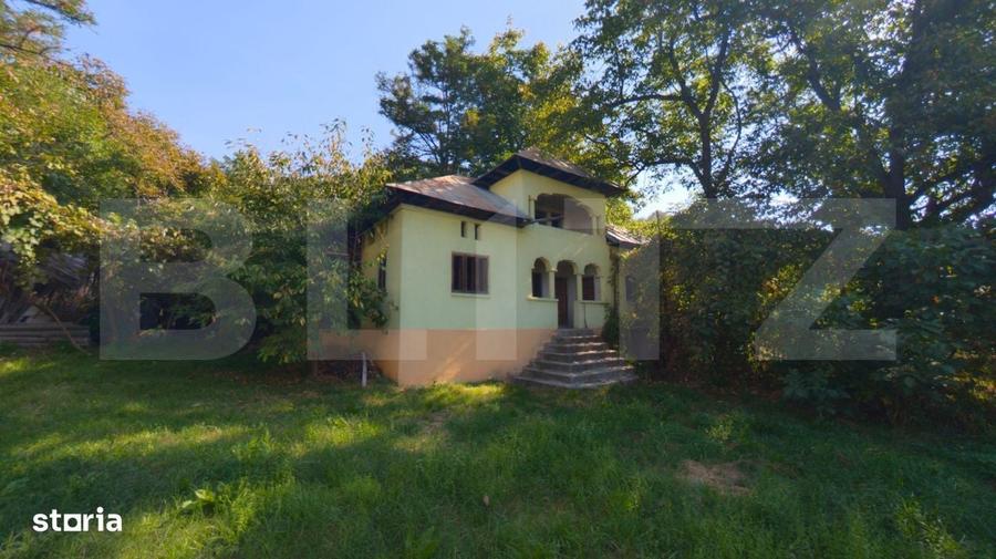 Casă cu 4 camere cu Teren 4332 Mp în Mănești