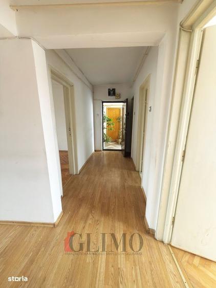 Apartament cu 3 camere decomandat în Mazepa 1