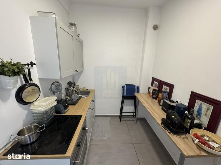 Apartament cu 3 camere semidecomandat, mobilat în Eminescu