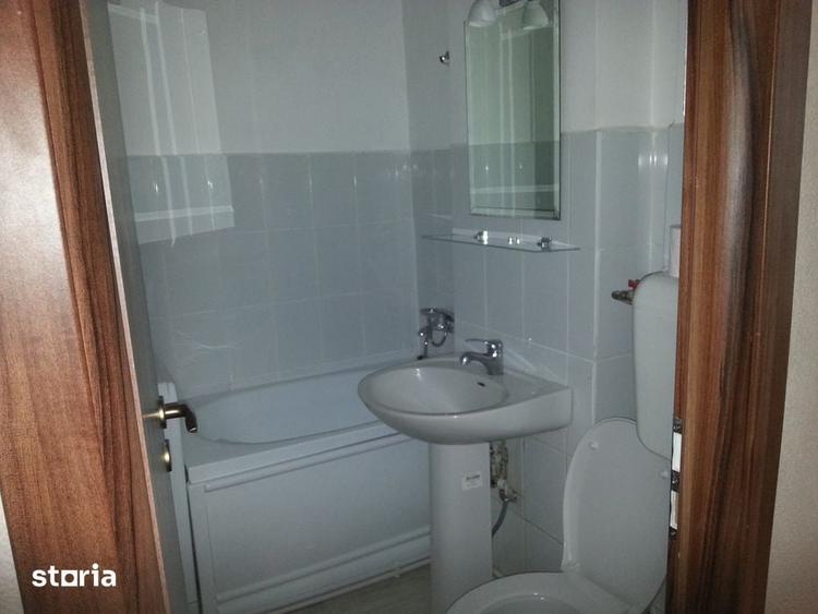 Apartament cu 2 camere decomandat, mobilat în Podu Roș